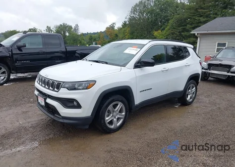 2023 Jeep Compass Latitude 4X4 from USA, damaged, VIN 3C4NJDBN0PT561959